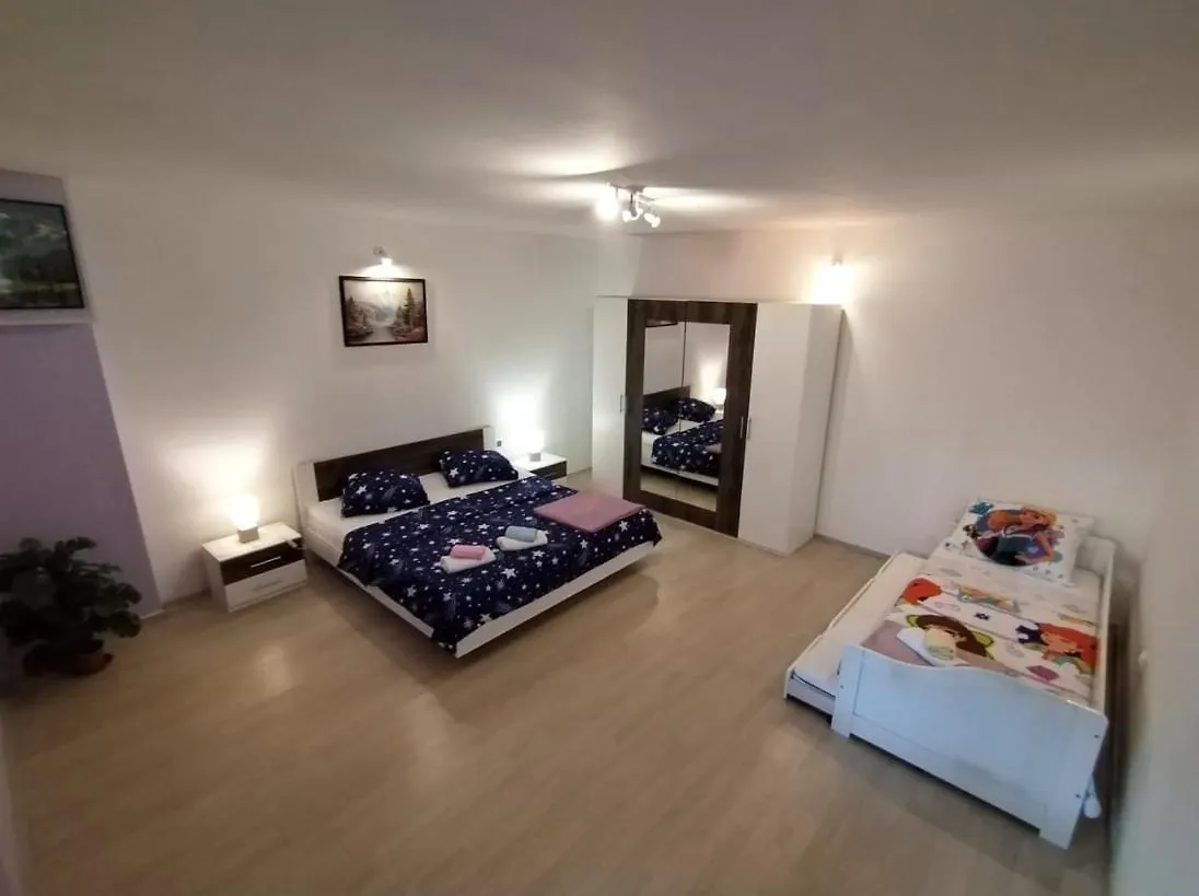 Apartment Emy Banjole